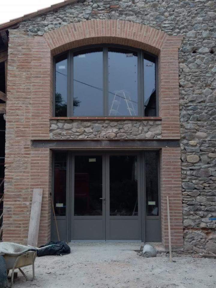 Portes aluminium Llupia