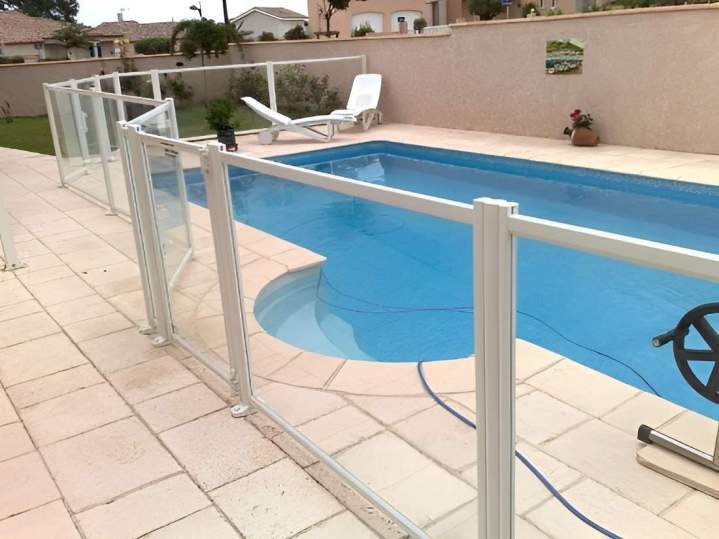 Barrière de piscine Llupia